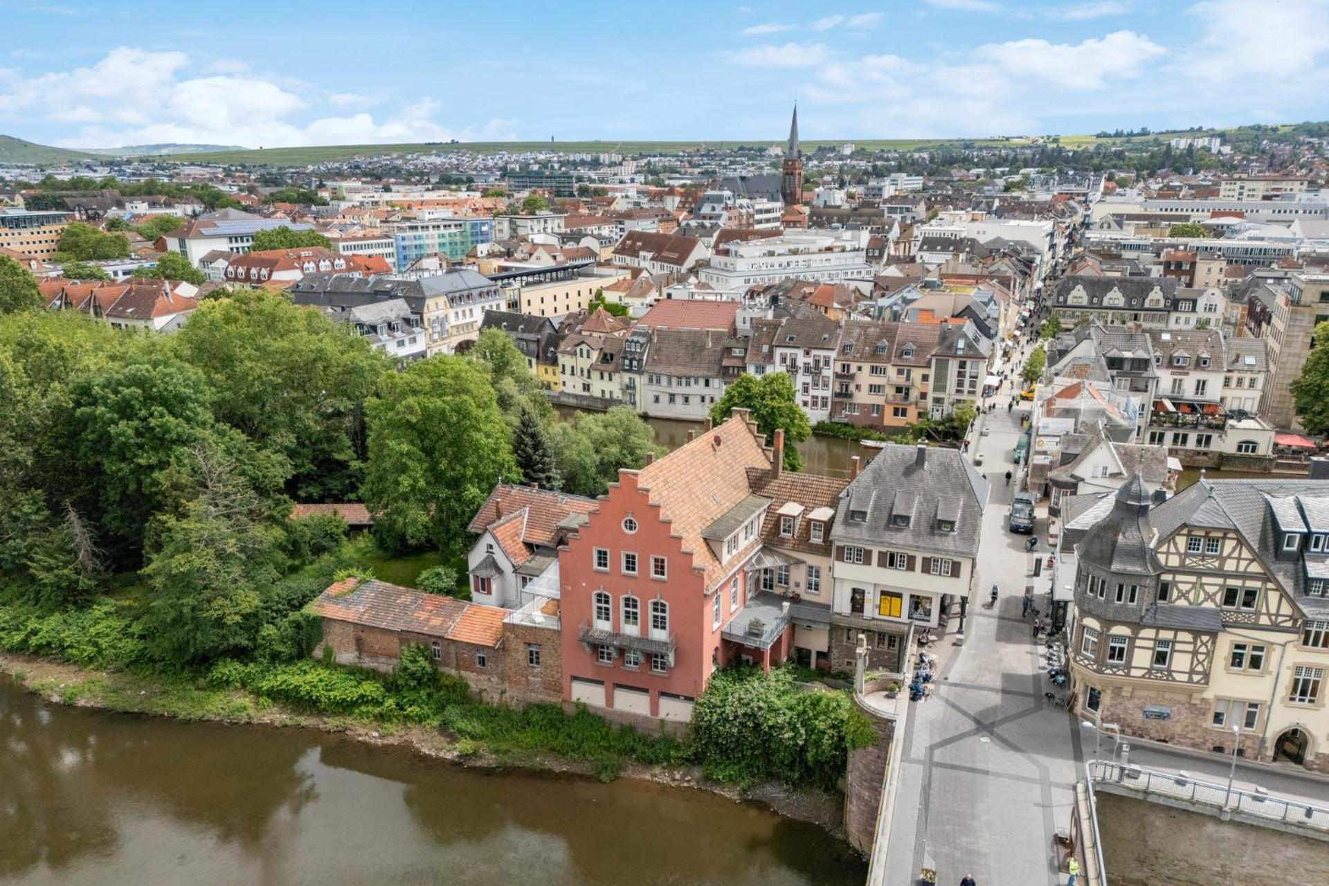 Altstadt Apartment Am Wasser Mit Parkplatz Und Riesigem Garten Bad Kreuznach Exterior foto